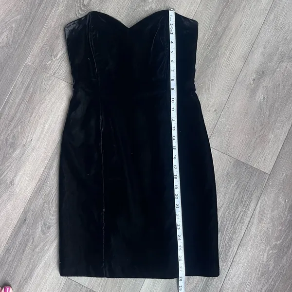 The Limited Elegant Black Strapless Mini Dress with Sweetheart Neckline 2 - Image 9