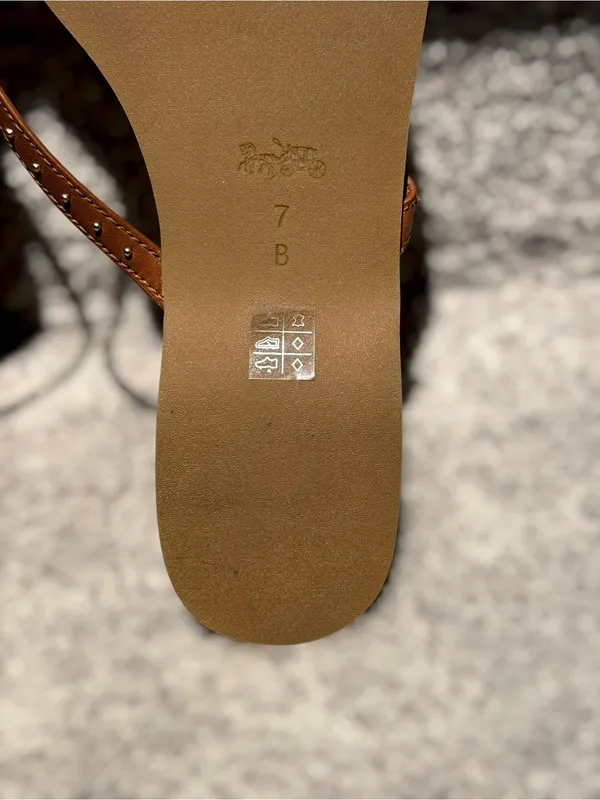 Coach Deni Leather Feather Thong Sandals Cognac Brown Boho Resort Flat Flip Flop - Image 7