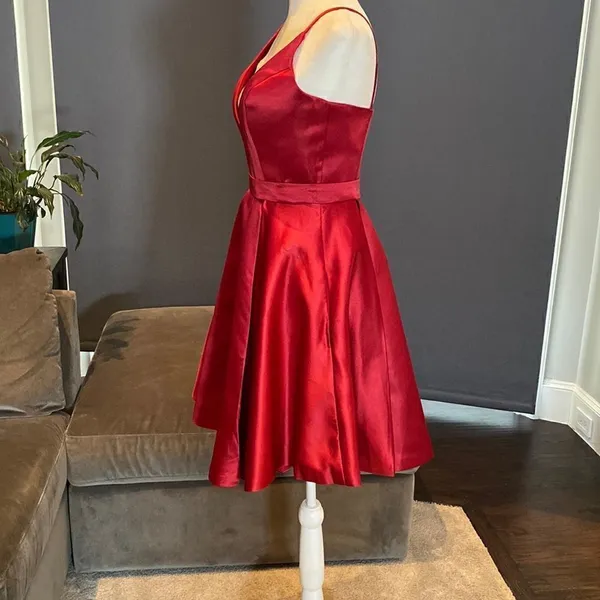 Women’s Short Red Satin Prom Party Homecoming Dress Zip Up Back Size 2 NWT - Image 6