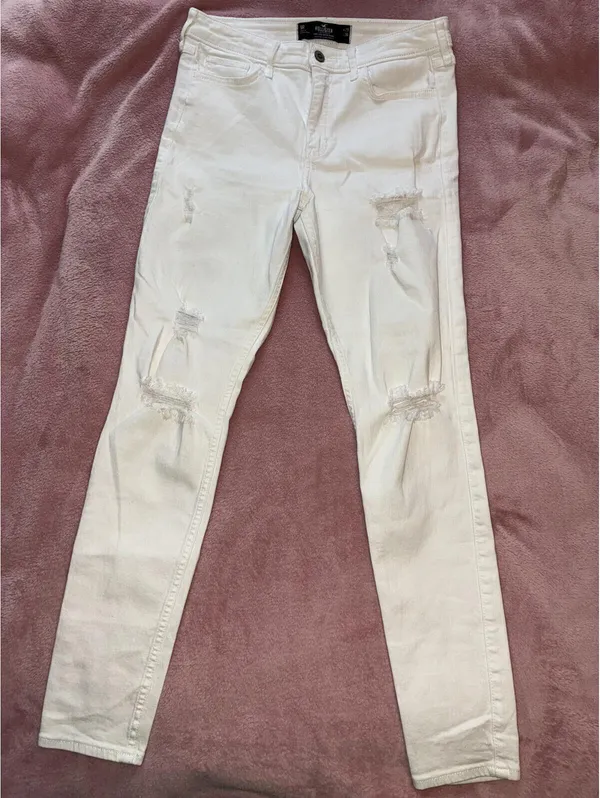 Hollister White High-Rise Super Skinny Distressed Jeans - Size 29 - Image 4