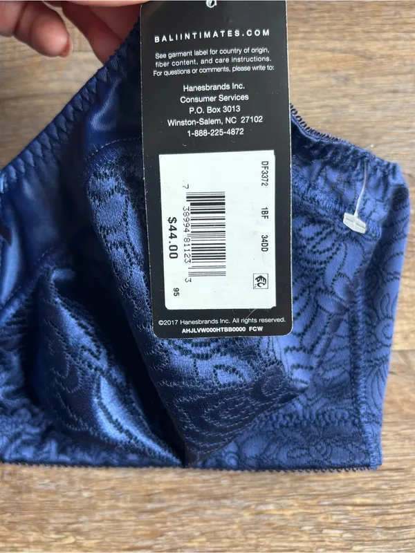 New BALI Classic Support Cool Comfort Full Coverage Bra size- 34DD - Image 7