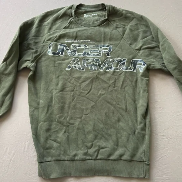 Under Armour Rival Fleece Camo Script Crew Sweatshirt - Image 5