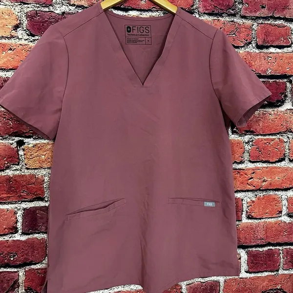 Figs Scrub top size medium with pockets - Image 2
