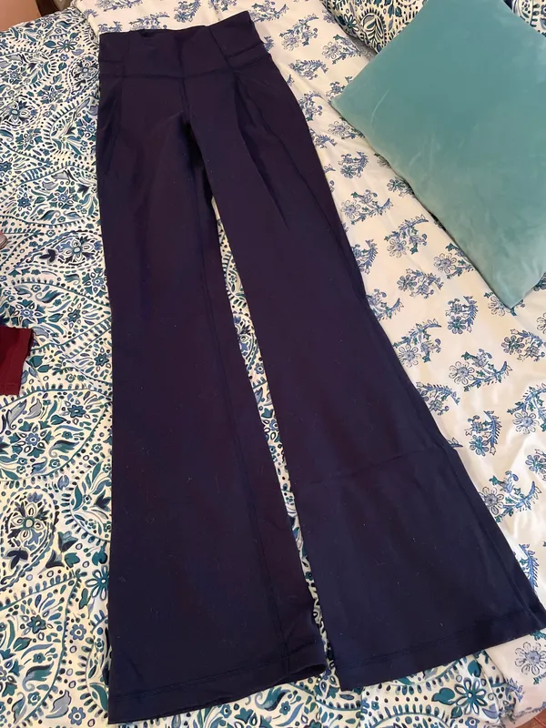 Lululemon Yoga Pants - Image 4