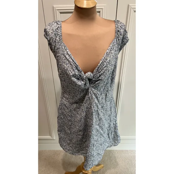 Abercrombie & Fitch Blue Floral Knot Front Mini Dress Size XL Babydoll Cottage - Image 2