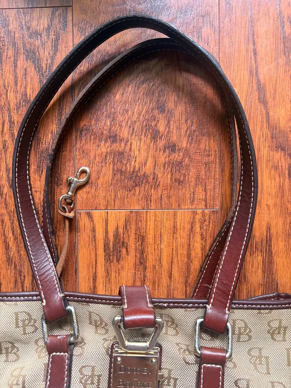 Dooney & Bourke Bag - Image 6