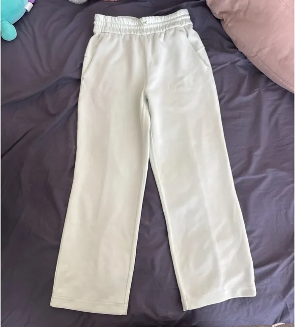 Lululemon Softstreme High-Rise Pant Regular  - Image 2
