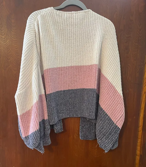 Vine & Love Cropped Cardigan - Image 4