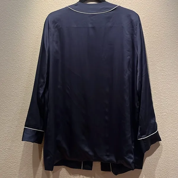 Victoria’s Secret Satin-Like Navy Blue Pink Trim Jacket Style Robe Size Medium - Image 7