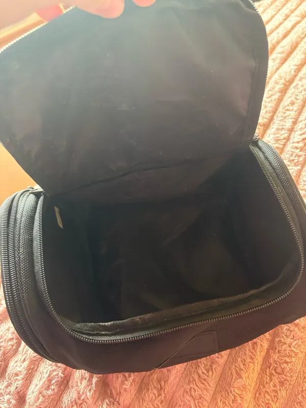Men's Black Travel Toiletry Bag - Compact Organizer - Image 3