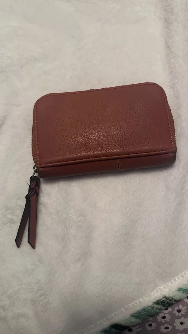 Universal Threads Compact Brown Leather Zip Wallet Organizer - Image 3
