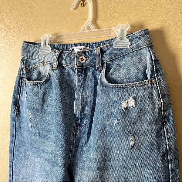 Zara Light Blue High-Rise Mom Jeans - Image 3