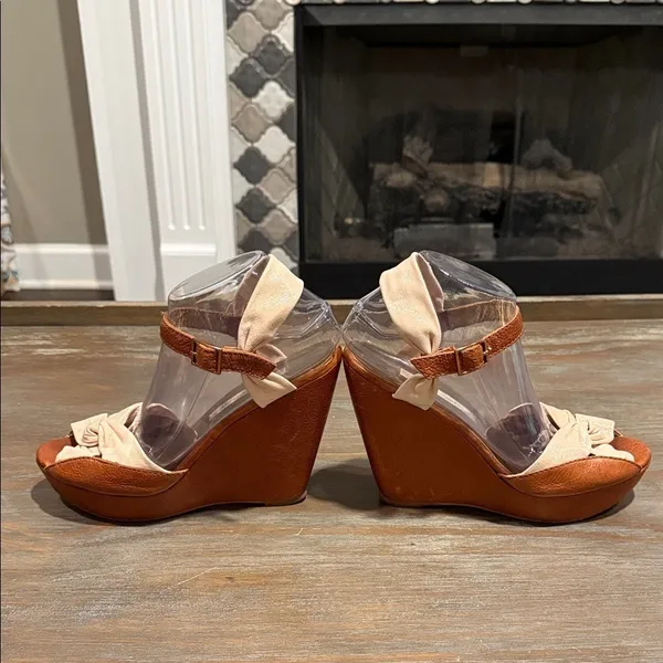 Cynthia Vincent Leather Wedge Sandals Size 9 Brown Knot Peep Toe Boho Chic - Image 2