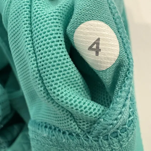 Lululemon Run Times Tank Top Size 4 Teal Built in Sports Bra Yoga Running Gym - Image 15
