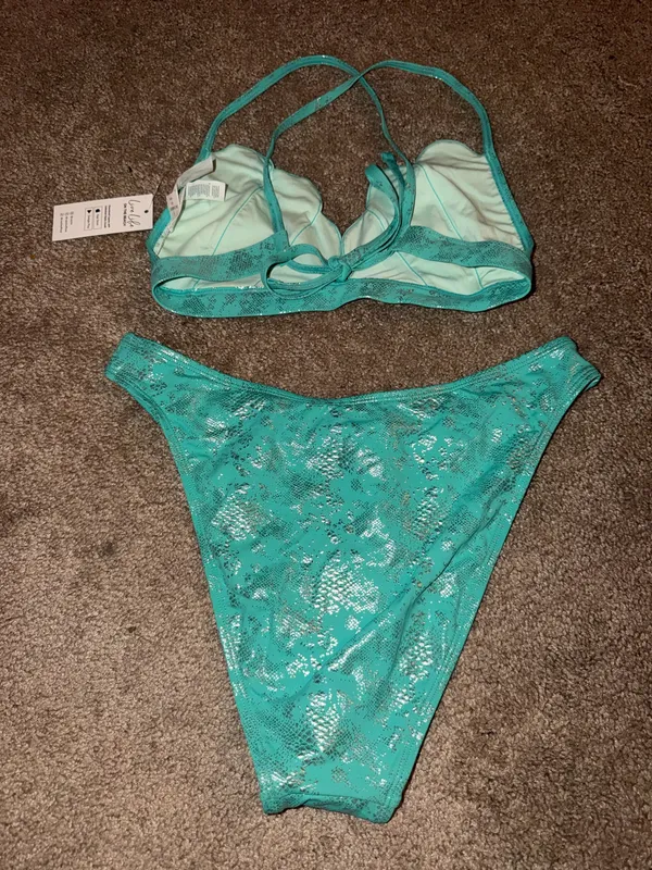 Cupshe Bikini Set Women’s - Image 3