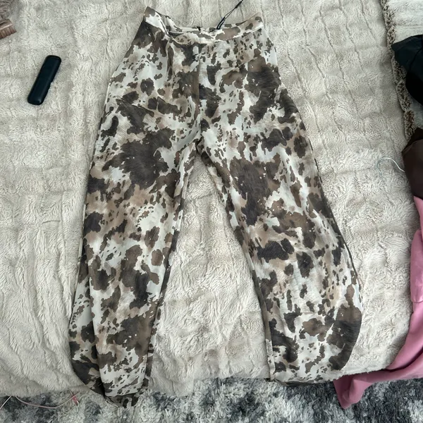 Pretty Little Thing Cover-Up Pants - Image 2