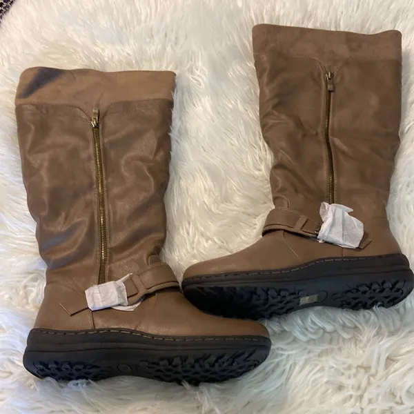 Dream Paris Beautiful Women’s Boots Brand New size 10 - Image 10