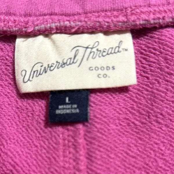 Universal Threads Women's Pink Midrise Shorts - Image 3