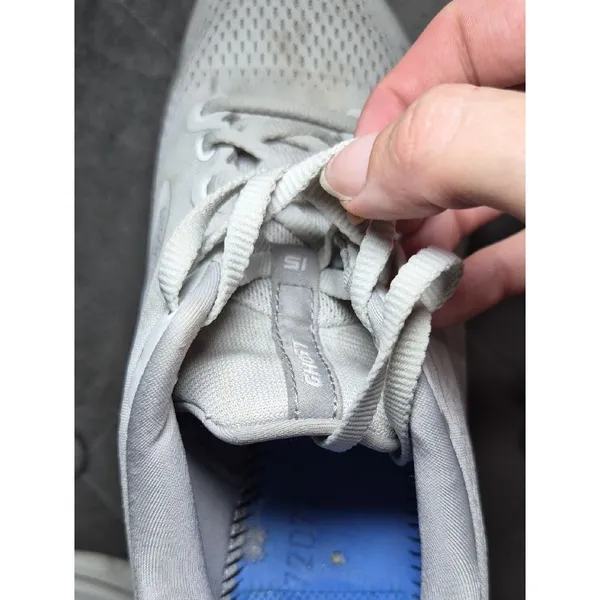 Brooks Sneakers Women's Light Gray Running Shoes 9.5 NO INSOLES - Image 5