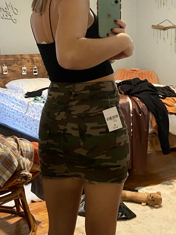 Forever 21 NWT camo denim mini skirt - Image 2