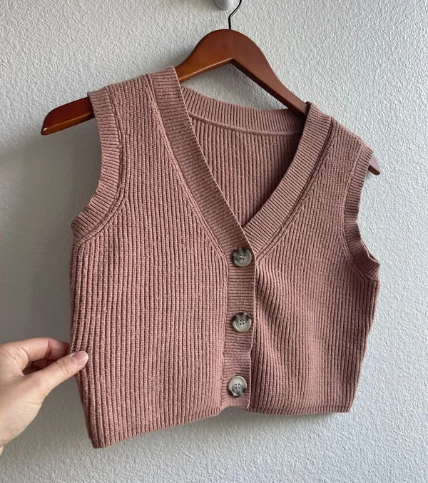 Knitted Cropped Sweater Vest Pink - Image 3