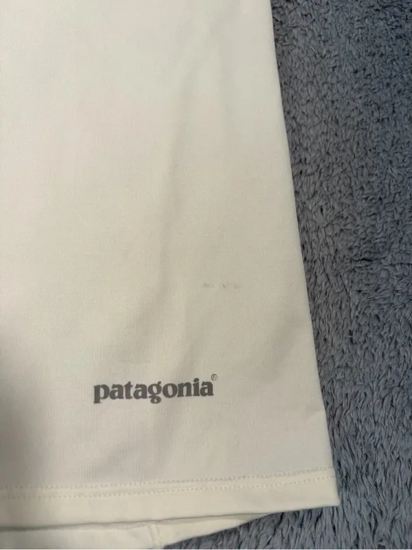 Patagonia Women's White Performance Short-Sleeve Tee small - Image 6
