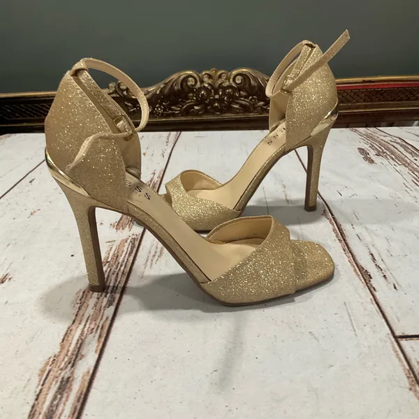 Guess Womens Gold Glitter Stiletto Heels‎ - Image 8