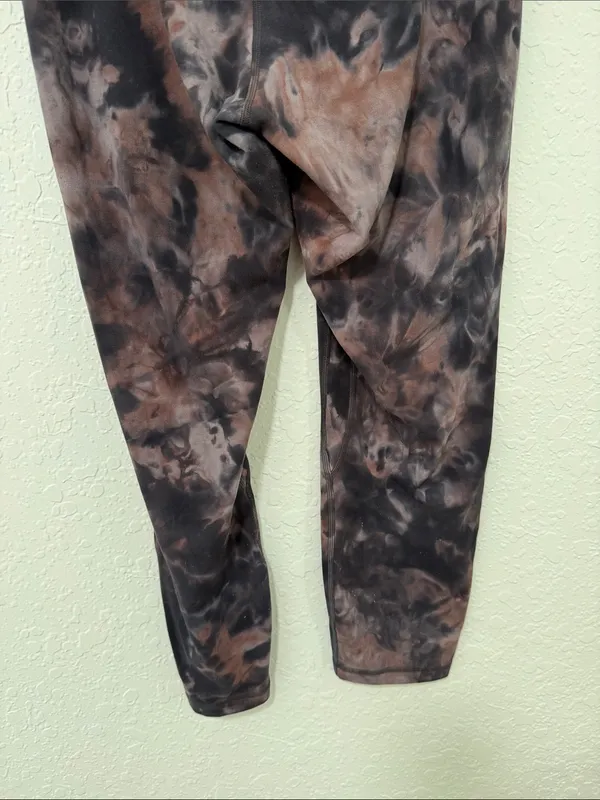LULULEMON Unlimit High Rise Crop 23” Leggings Size 10 - Image 9