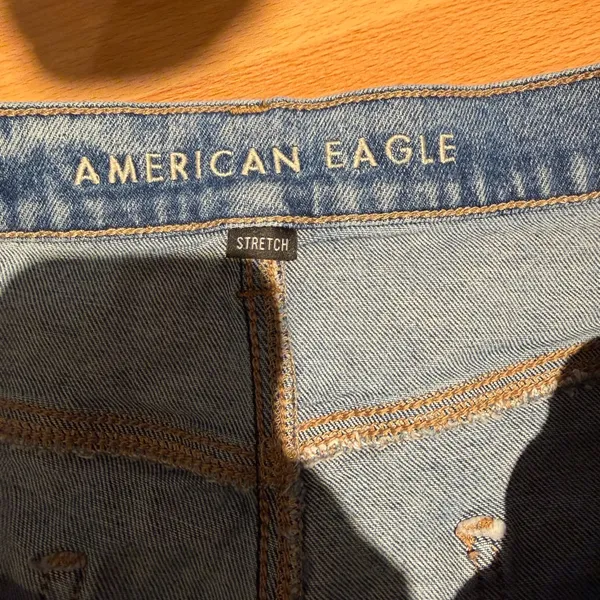 American Eagle Outfitters Frayed Hem Jean Shorts - Image 4