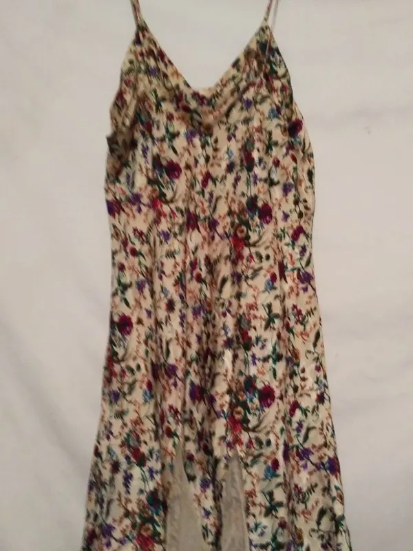 Victorias Secret M Vintage Field of Flowers Floral Night Gown - Image 3