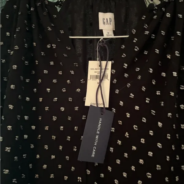 GAP Holiday Top - Image 3