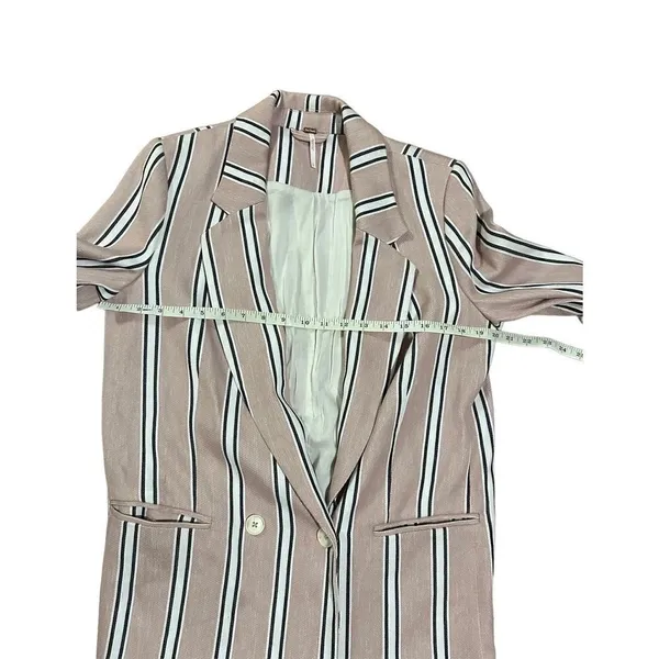 Free People Uptown Girl Blazer sz small‎ soft pink combo - Image 9