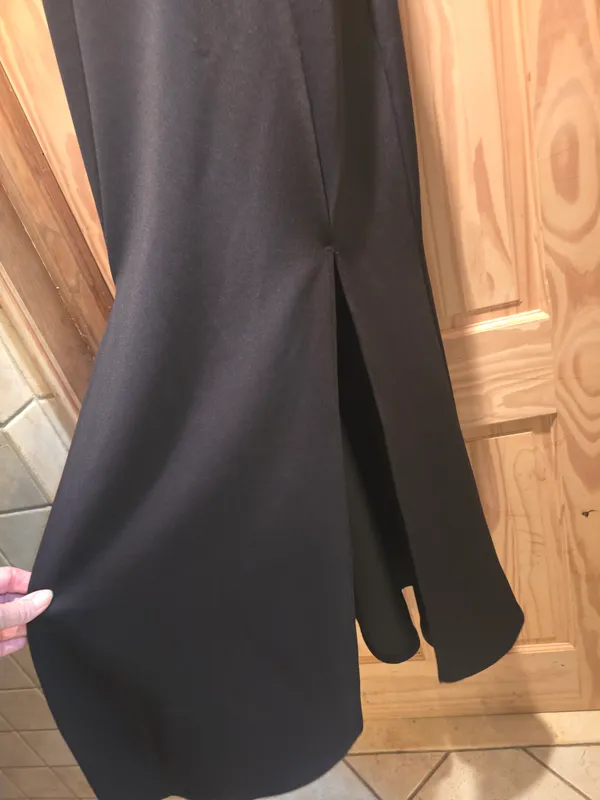 Sleek Black Midi Slip Dress with V-Neck Spaghetti Straps Large - Image 2
