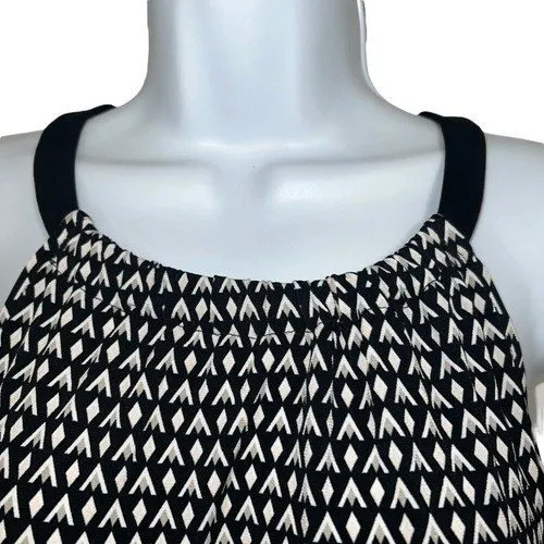 WHITE HOUSE BLACK MARKET Geometric Halter Sharkbite‎ Black White Top NWOT S - Image 3