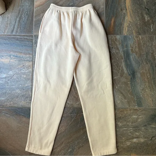 Butter Yellow Sweatpants Women’s Size Medium Casual Athleisure Loungewear - Image 4