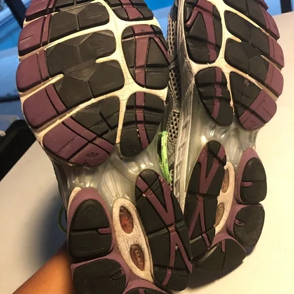 Saucony gray shoes size 10 - Image 3