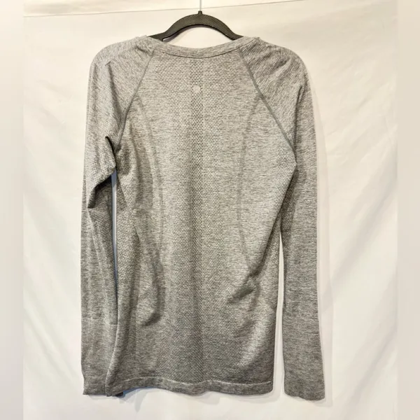 Lululemon Swiftly Tech Long Sleeve Shirt 2.0 size 10 - Image 11