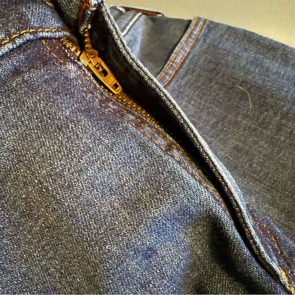 Carhartt Women’s Relaxed Fit Tall Jeans - Image 9