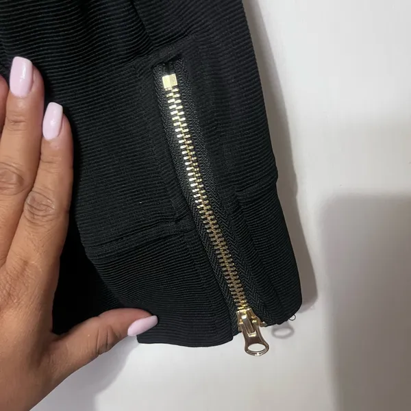 Entro Classic Black Knit Top - Image 7