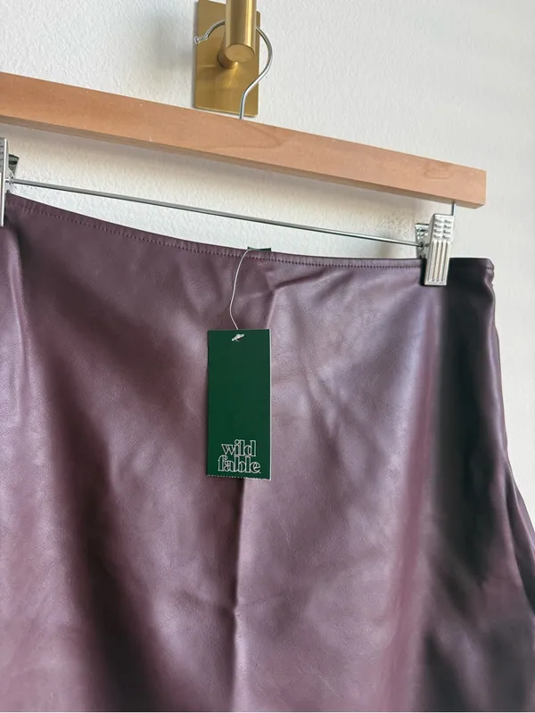 Wild Fable Burgundy Faux Leather Mini Skort Fall Size Small NWT - Image 5
