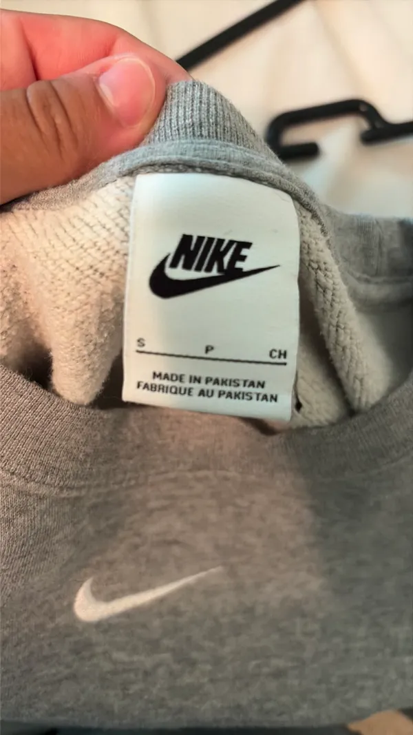 Grey Nike Oversized Cropped Crewneck - Image 5