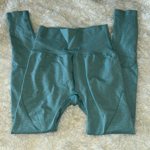Alphalete ‘OG Revival’ leggings in jade green - Image 2