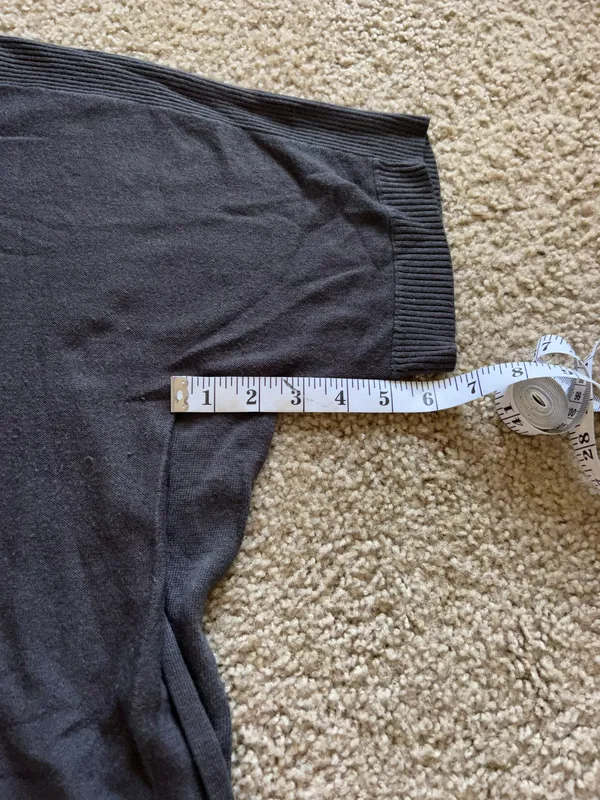 Lululemon Gray Lounge Top - Image 4