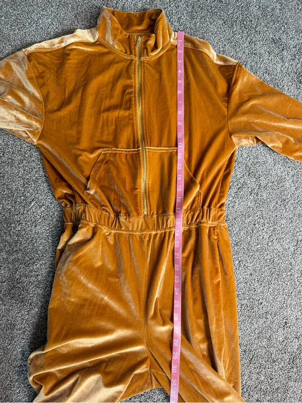 Fabletics Gold Velvet Jumpsuit Long Sleeve Zip Front Wide Leg Size M - Image 5