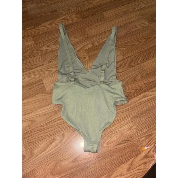 Salty Weekend Fiji Sage Green One Piece Swimsuit Size Large - Image 8