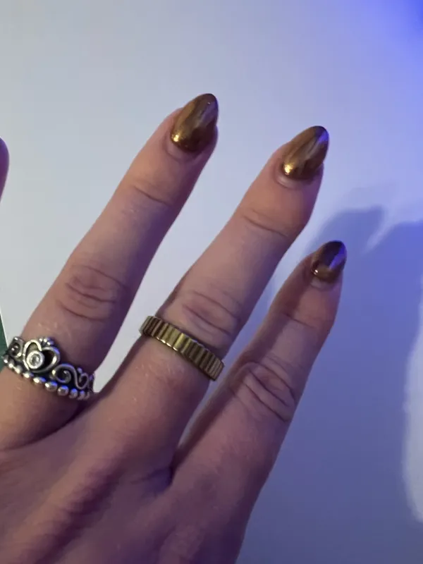Gold Tone Ribbed Band Ring - Image 2