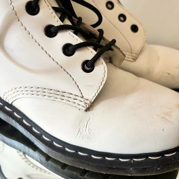 Dr. Martens White Leather Boots Size 8 - Image 8