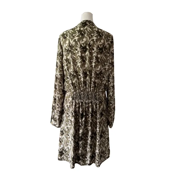 Noir Khaki Green Floral V-Neck Smocked Drop Waist Long Sleeve Knee Length Dress - Image 7