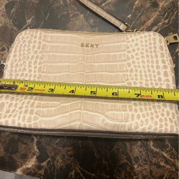 DKNY Cream Crocodile-Embossed Cow Leather Camera Bag with gold tone hardware - Image 5