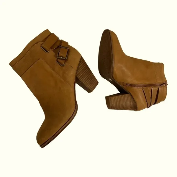 Gianni Bini wedge brown leather strappy wedge boots Size 12M - Image 2
